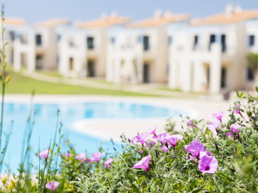 2 outdoor pools, pool umbrellas, sun loungers