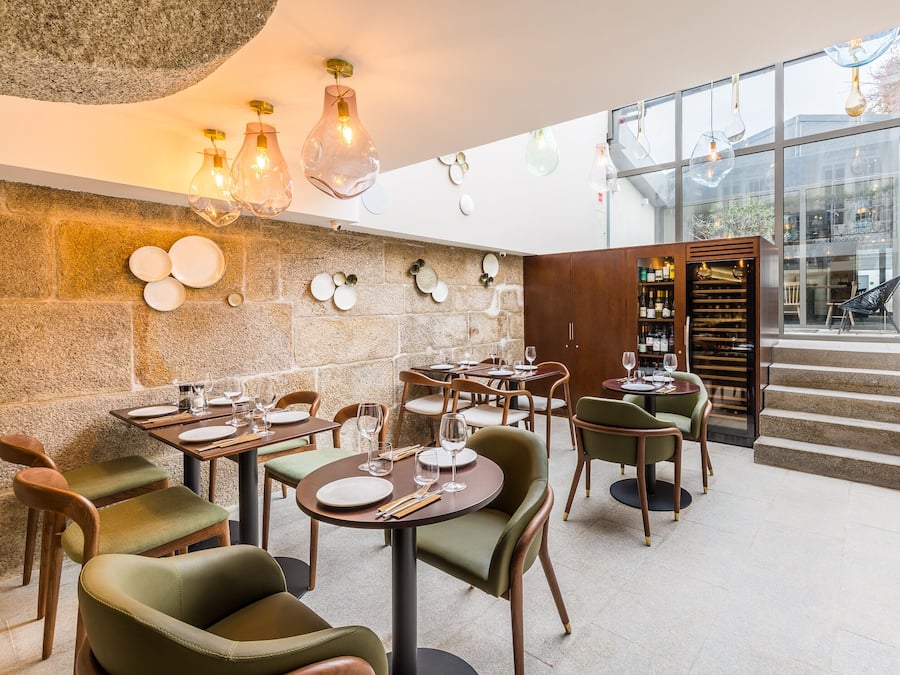 Daily buffet breakfast (EUR 12.5 per person)