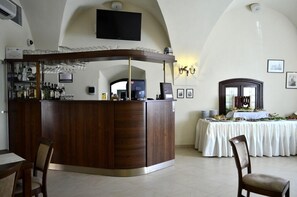 Breakfast, lunch, dinner served; Modern European cuisine, garden views 