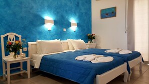 Standard Room, Two Single Beds - Villa Pavlina (Santorini)