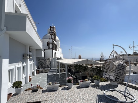 Property grounds. Villa Pavlina