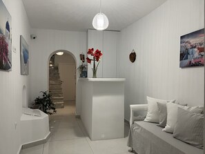 Reception - Villa Pavlina (Santorini)