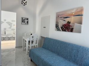 Standard Double Room, Ground Floor | Individually decorated, individually furnished, blackout drapes - Villa Pavlina (Santorini)