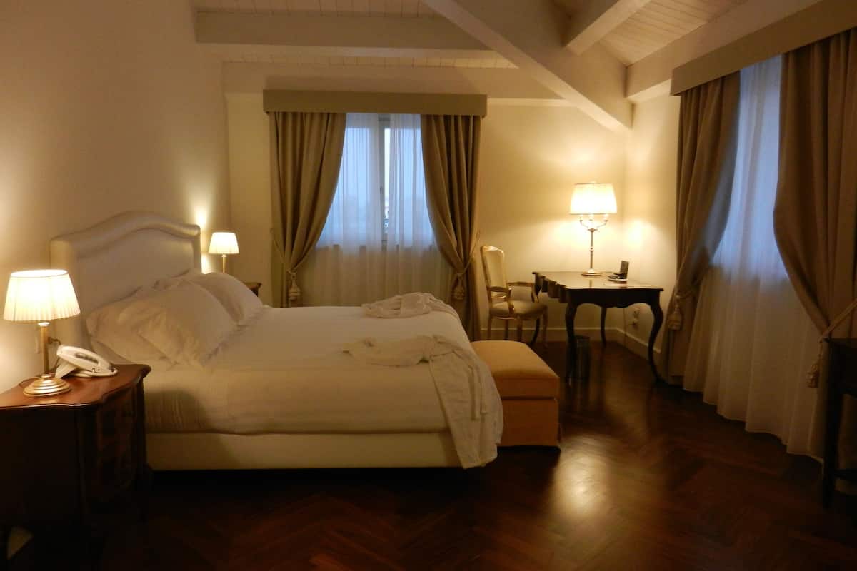 executive double or twin room | premium bedding, minibar, in-room safe, individually decorated