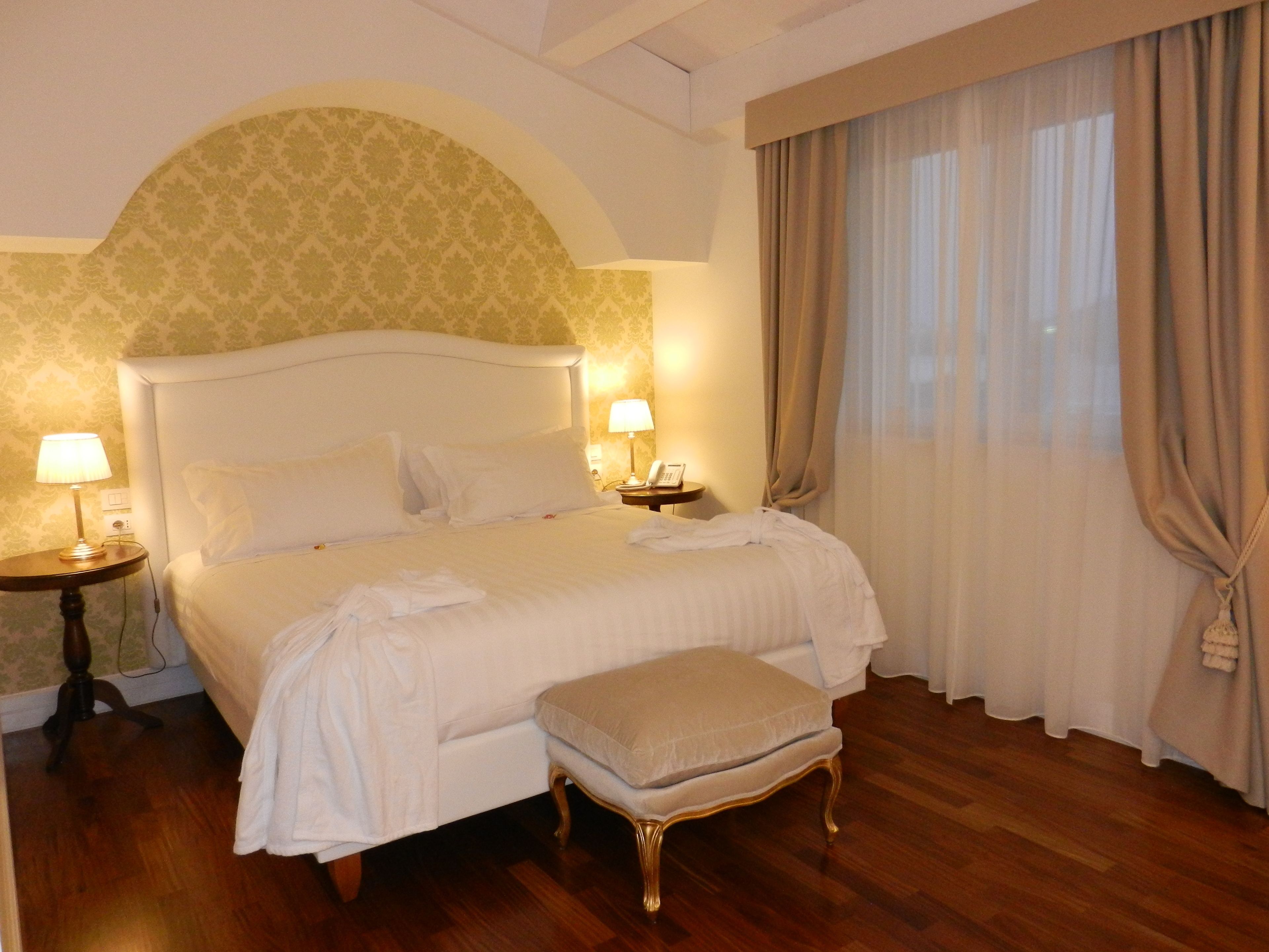 junior suite | premium bedding, minibar, in-room safe, individually decorated
