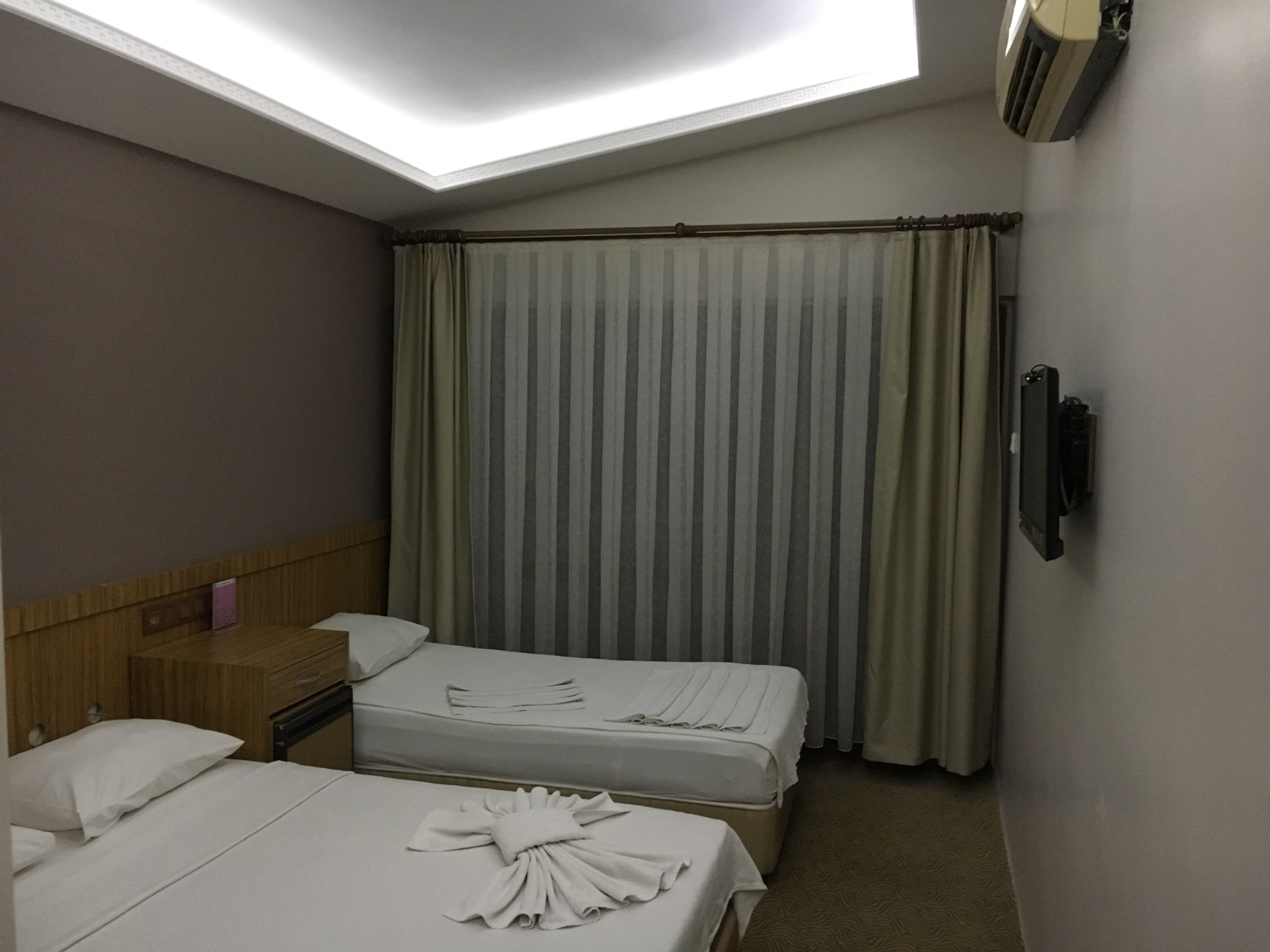Photo - Lara Kapris Hotel