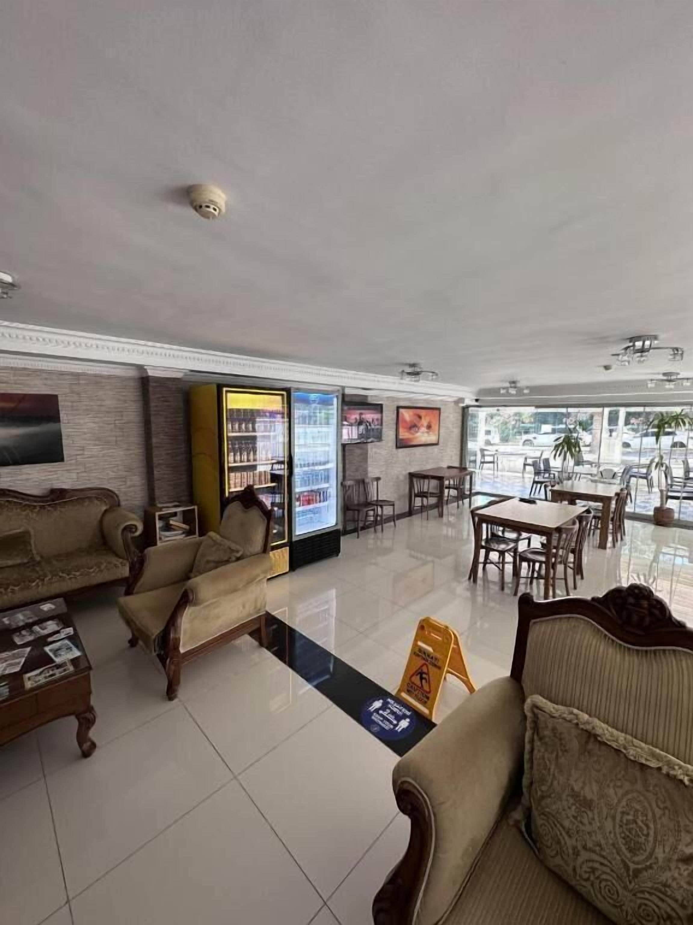 Photo - Lara Kapris Hotel