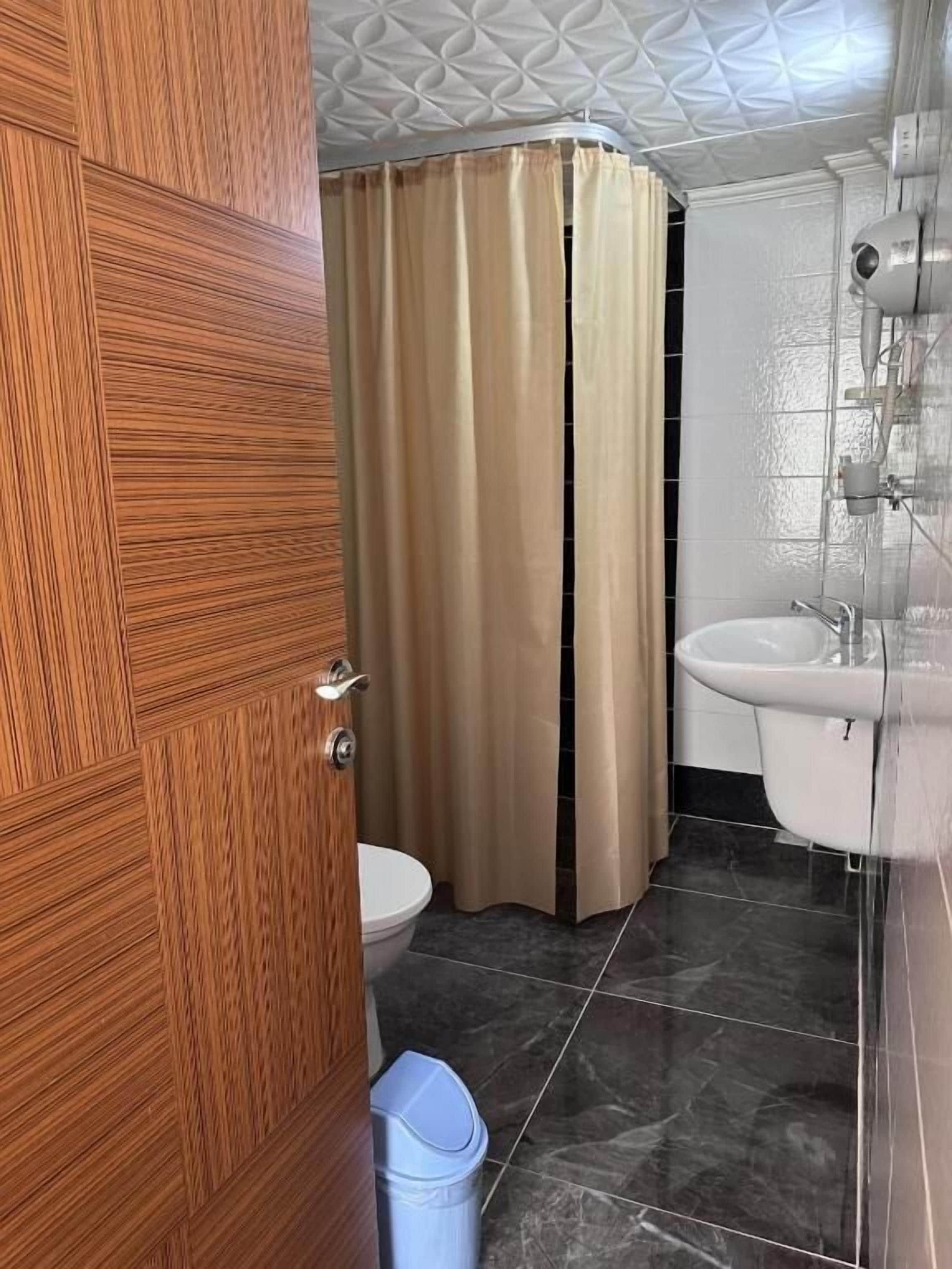 Photo - Lara Kapris Hotel
