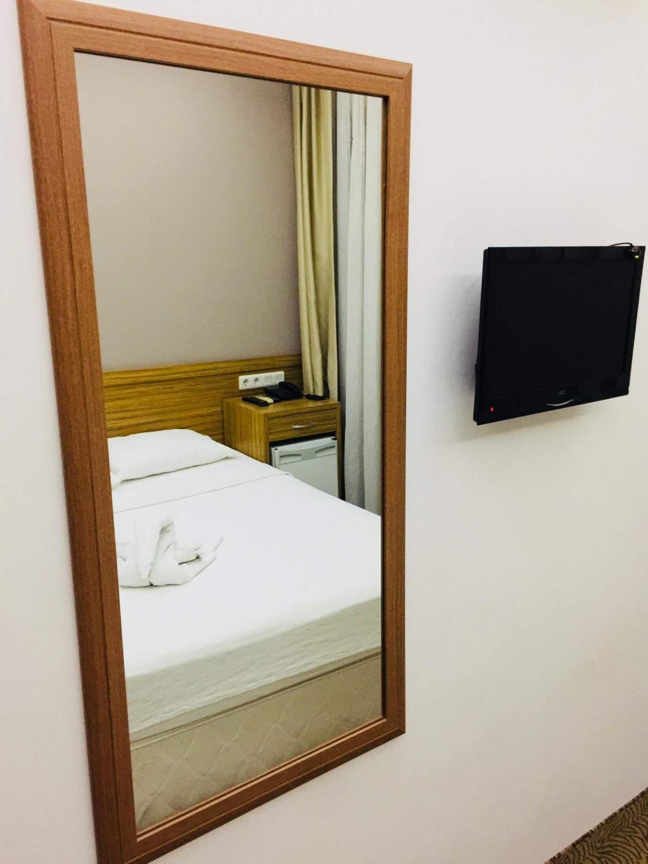 Photo - Lara Kapris Hotel