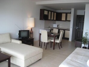 Junior Apartment, 1 Bedroom, Sea View, Beachfront | Living room