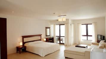 Standard Studio, Sea View | In-room safe, free WiFi