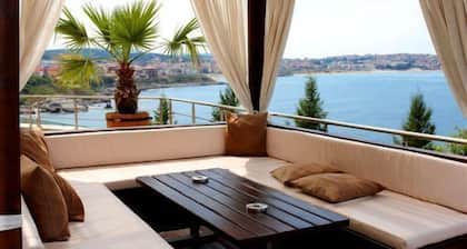 Ofir Apartment Hotel