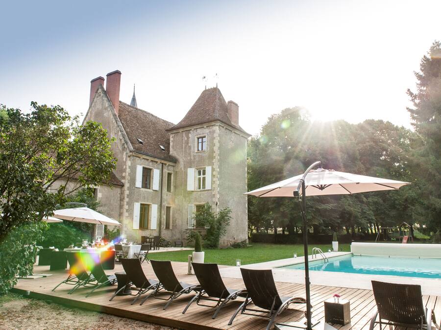 Seasonal outdoor pool, pool umbrellas, sun loungers
