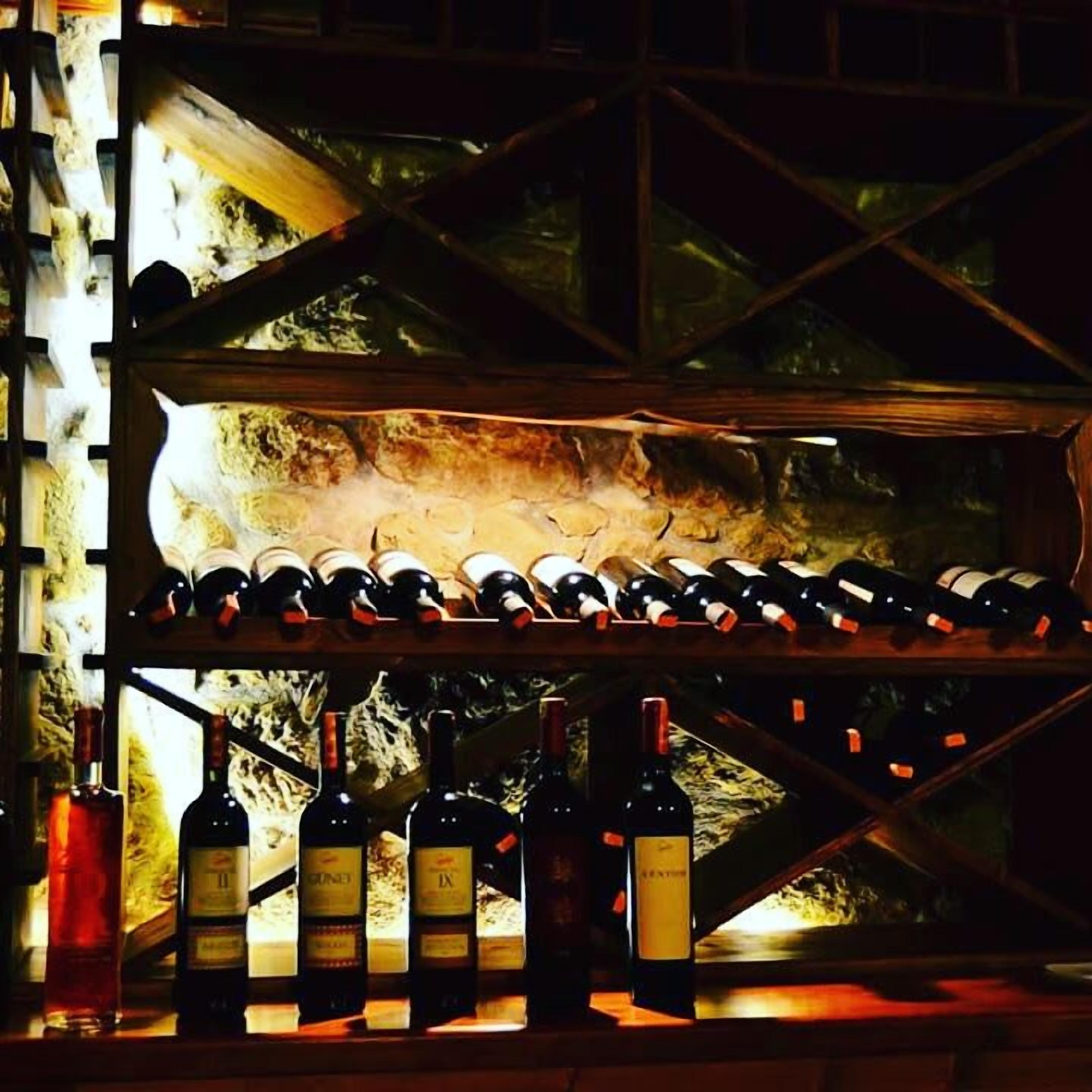 تلفزيون إل سي دي بحجم 30-بوصة يعرض قنوات فضائية، تلفزيون