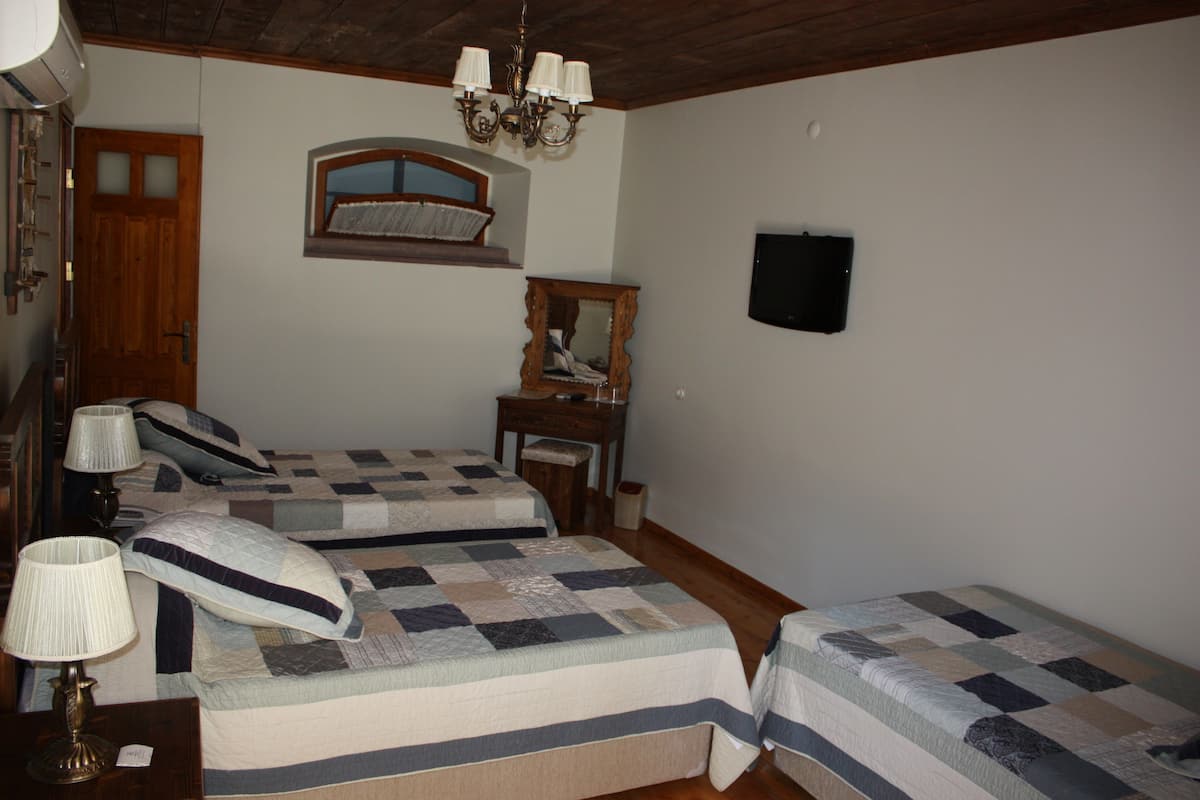 Standard-Dreibettzimmer