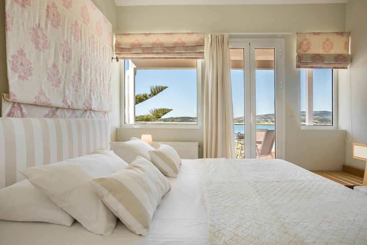 Comfort appartement, 2 slaapkamers, uitzicht op zee | Donzen dekbedden, een kluis op de kamer, geluiddichte muren