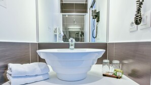 Standard Double Room | Bilik Mandi