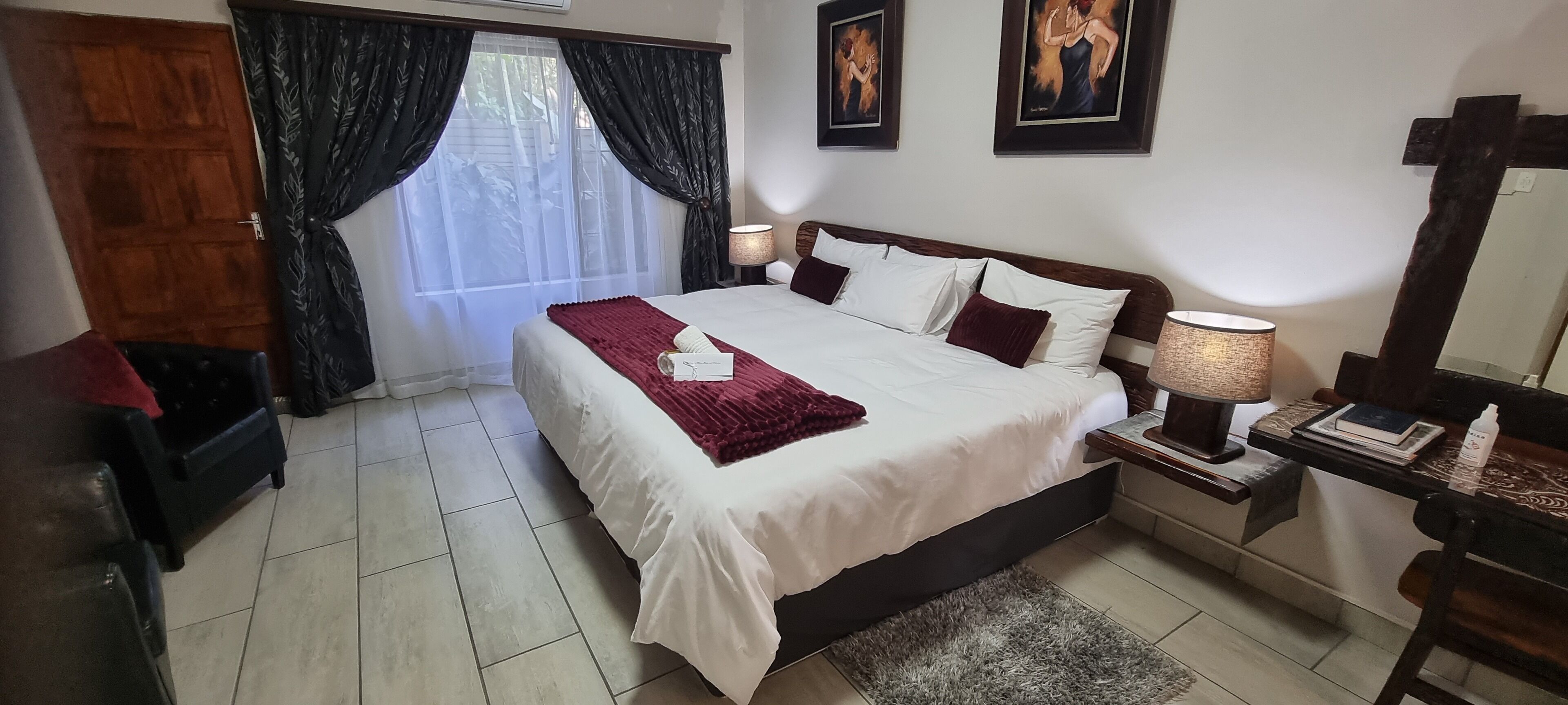 Doppel- oder Zweibettzimmer | Hochwertige Bettwaren, Daunenbettdecken, Select-Comfort-Betten