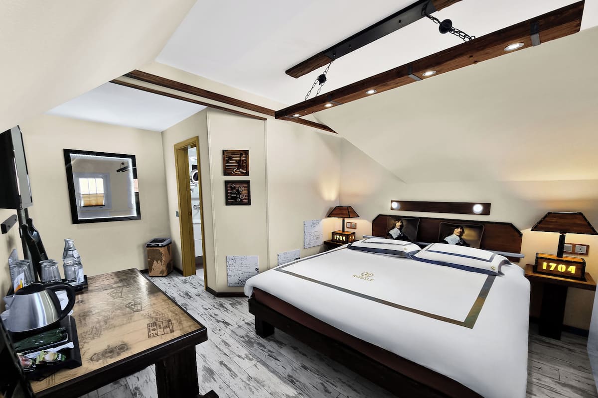 1 habitación, ropa de cama de alta calidad y escritorio 