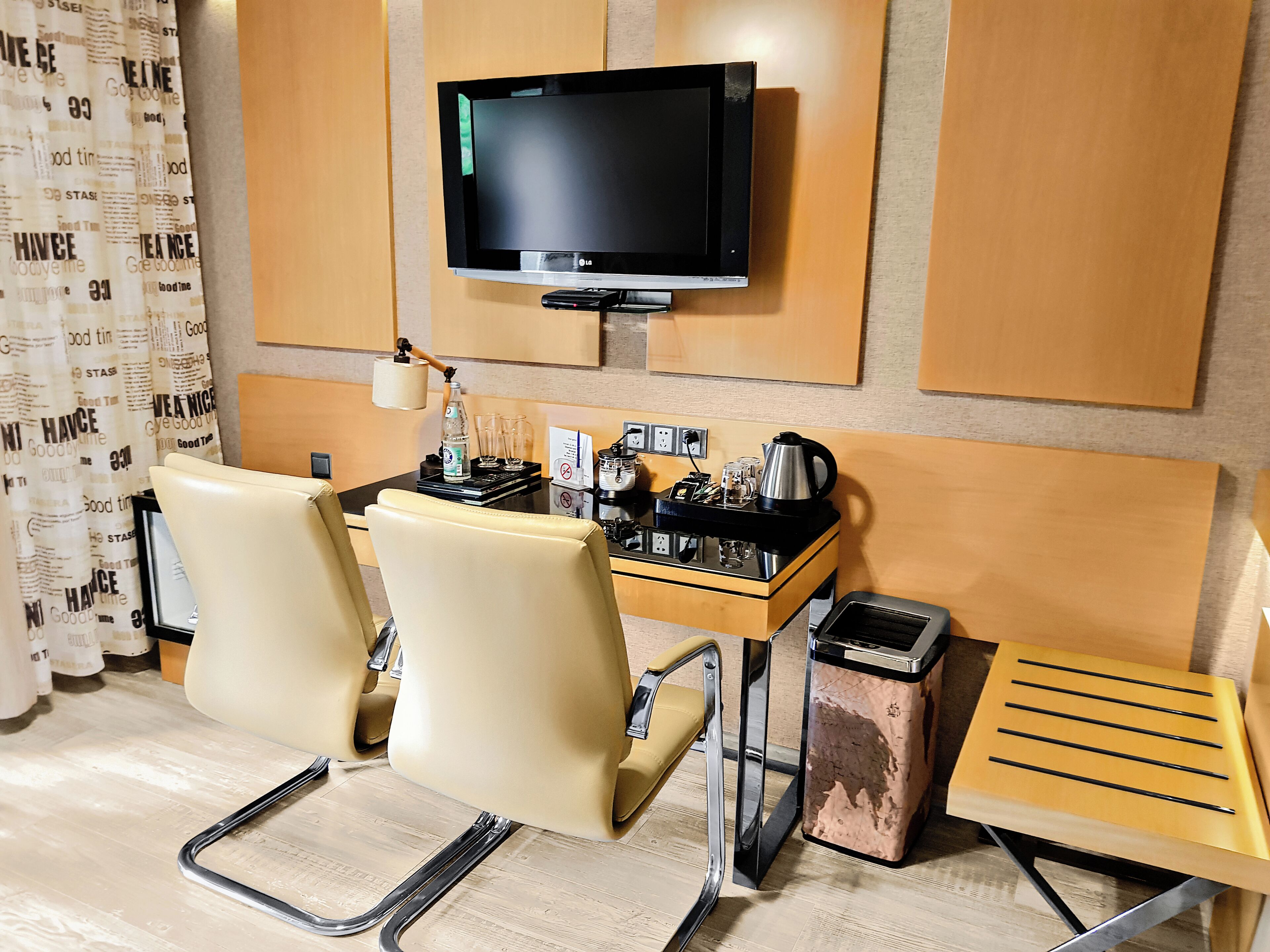 comfort double room, 1 bedroom | premium bedding, desk, iron/ironing board, free wifi