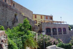 Fachada de la propiedad