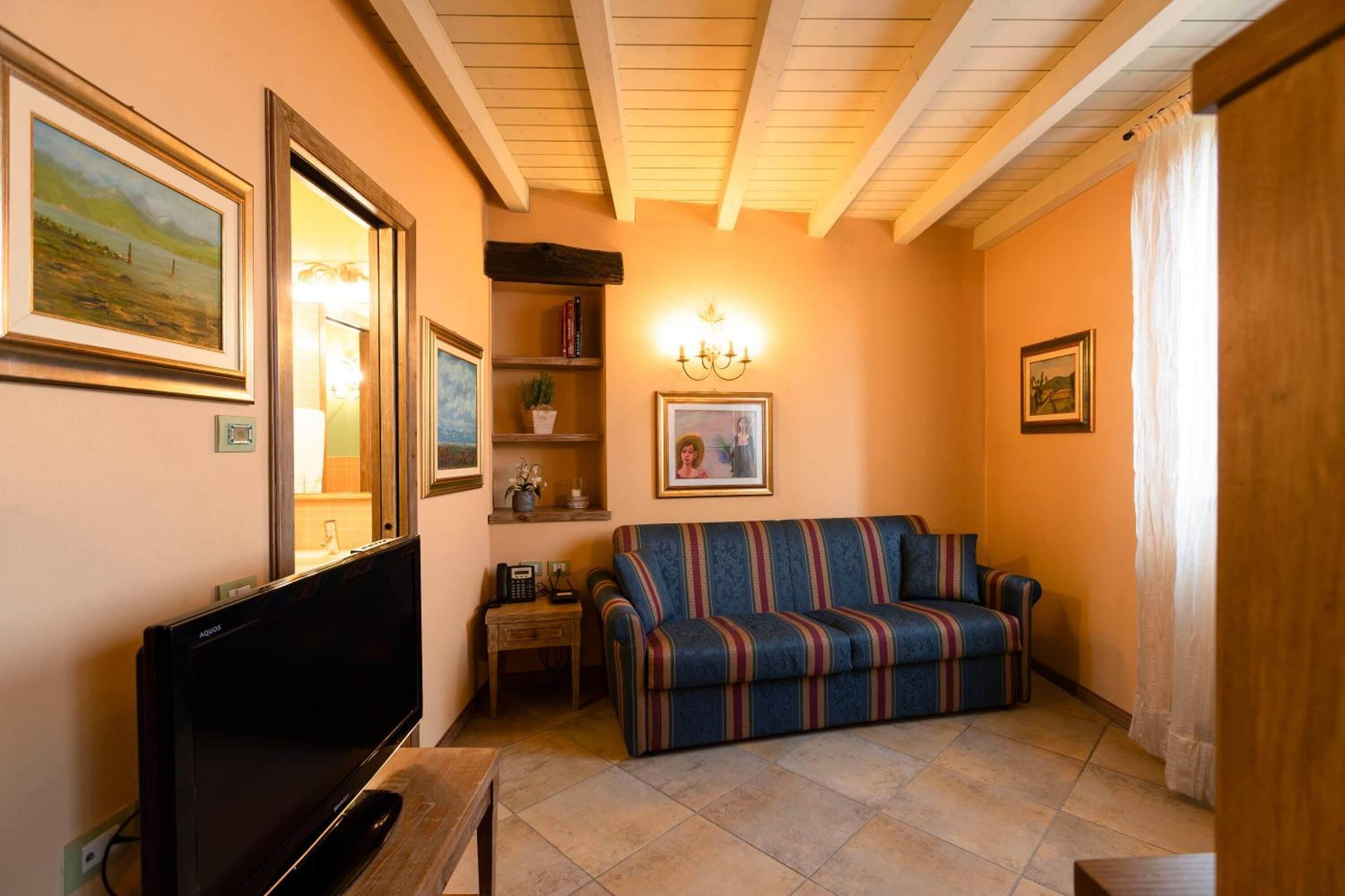 32-Zoll-Flachbildfernseher mit Digitalempfang, Fernseher