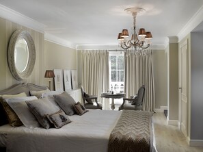Suite (Nobel)