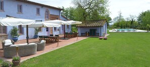 Front of property - Casa Fontanino (Montecarlo)