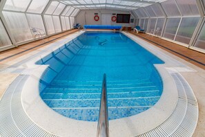 Indoor pool, seasonal outdoor pool, sun loungers