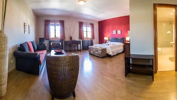 Superior studio suite | Een bureau, verduisterende gordijnen, gratis wifi, beddengoed