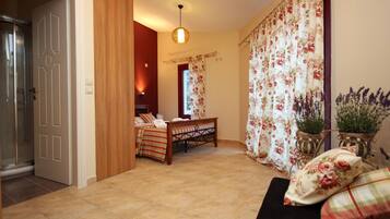Grand-Haus, 4 Schlafzimmer (Maisonette) | Hochwertige Bettwaren, Betten mit Memory-Foam-Matratzen