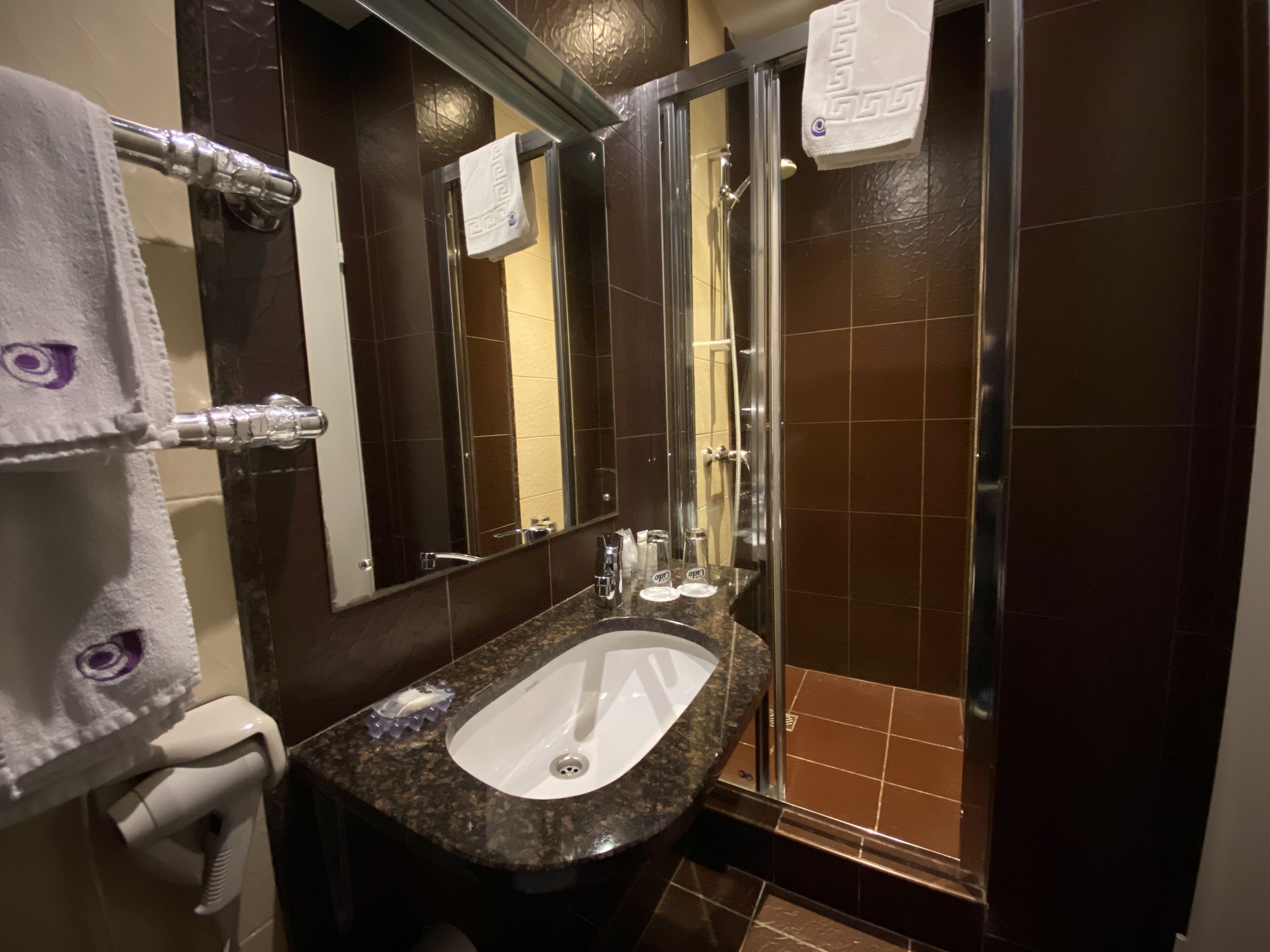 small double room | bathroom | free toiletries, hair dryer, towels