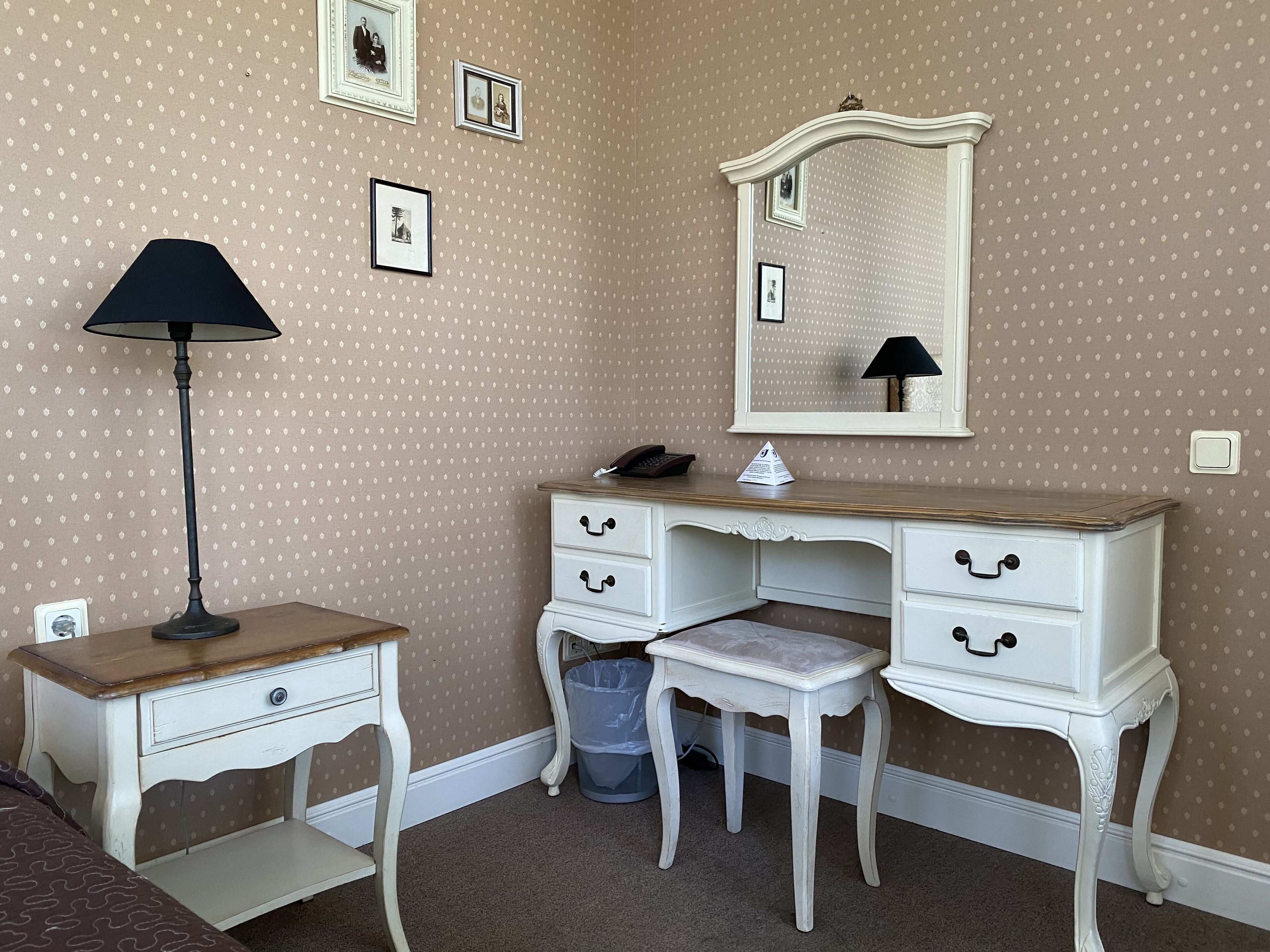 standard double room | 1 bedroom, memory-foam beds, minibar, in-room safe