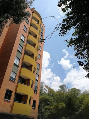 Front of property - Aparta Suitte La Provincia (Medellín)