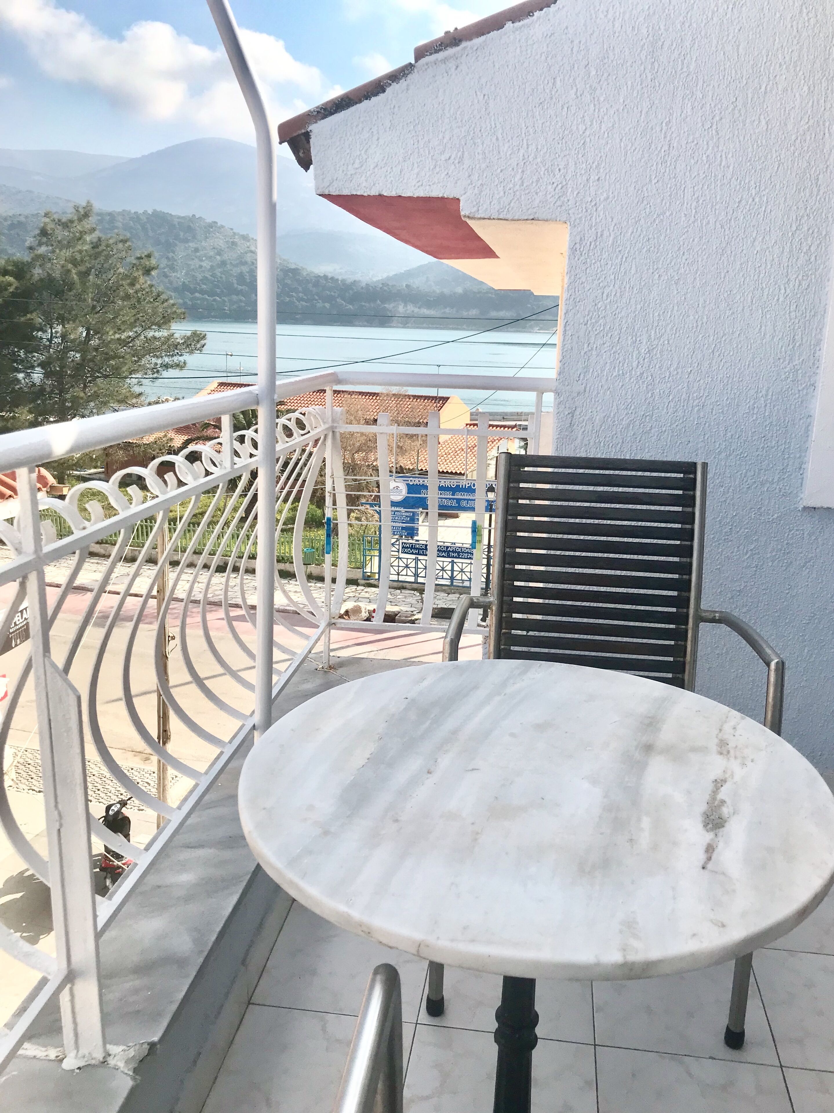 Chambre Double ou avec lits jumeaux, vue partielle sur la mer | Vue depuis le balcon