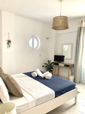 Double or Twin Room, Sea View