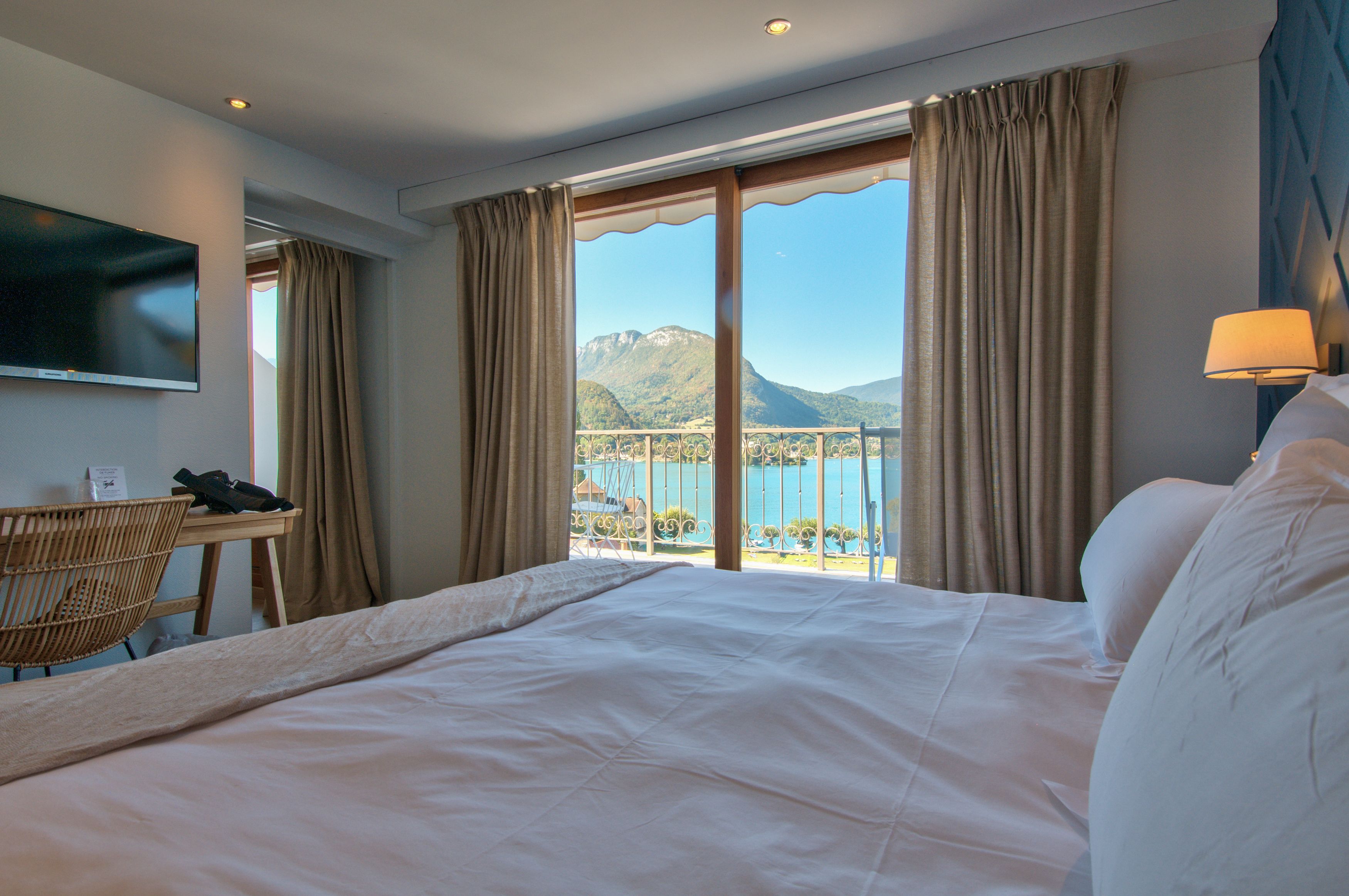 junior suite, lake view | view from room