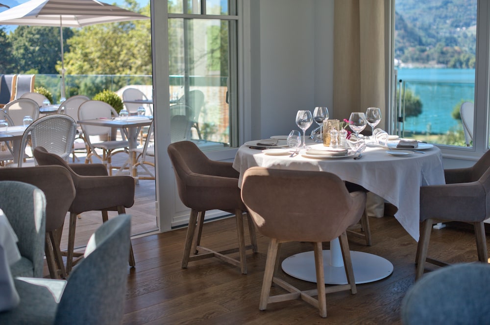 Hôtel Spa Beau Site Talloires by null