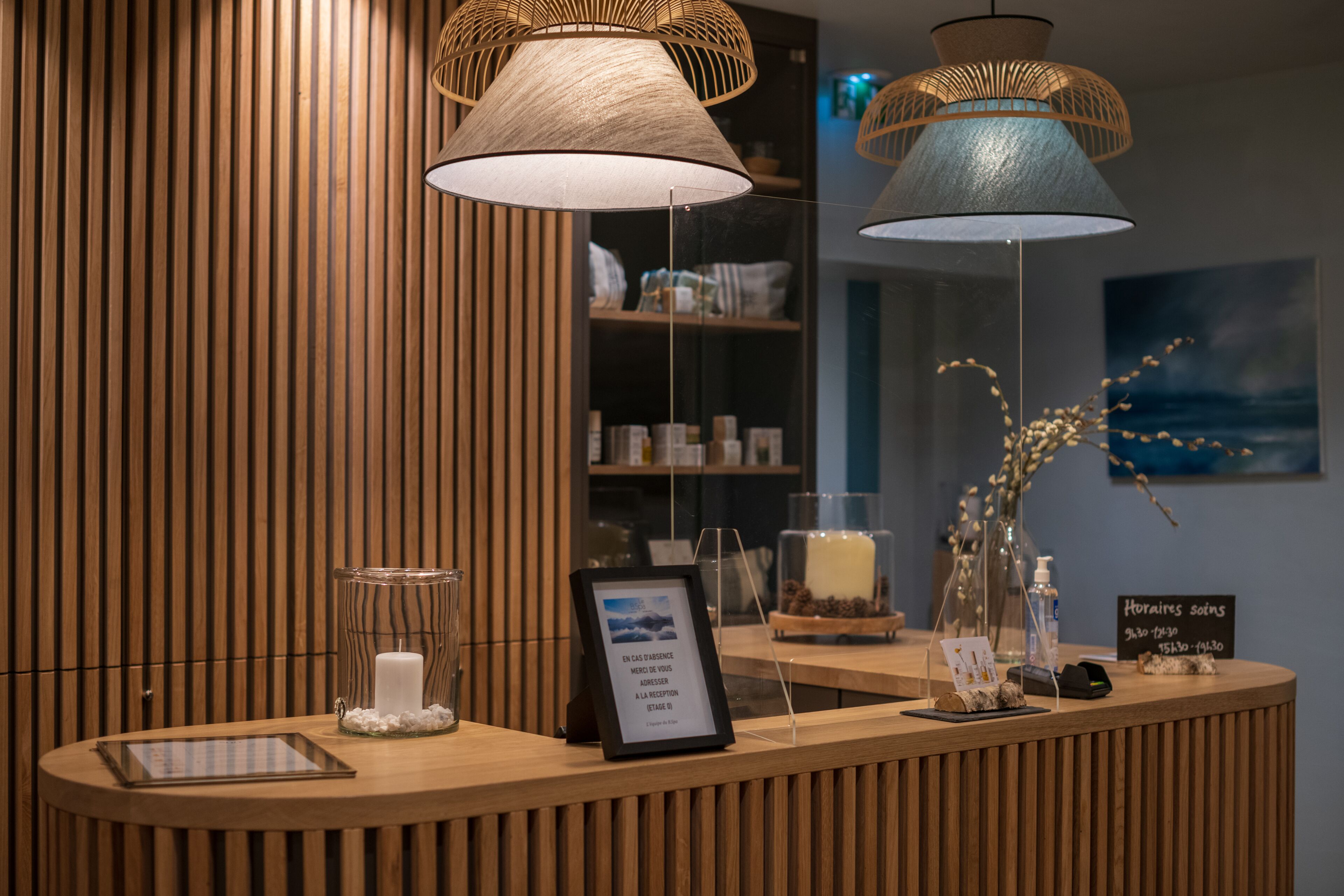 couples treatment room(s), body treatments, deep-tissue massages