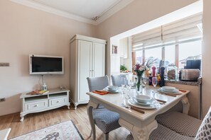 Interior detail - Istanbul Garden Suite (Istanbul)