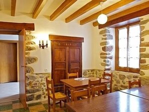 Interior detail - Auberge Etchoinia (Lasse)