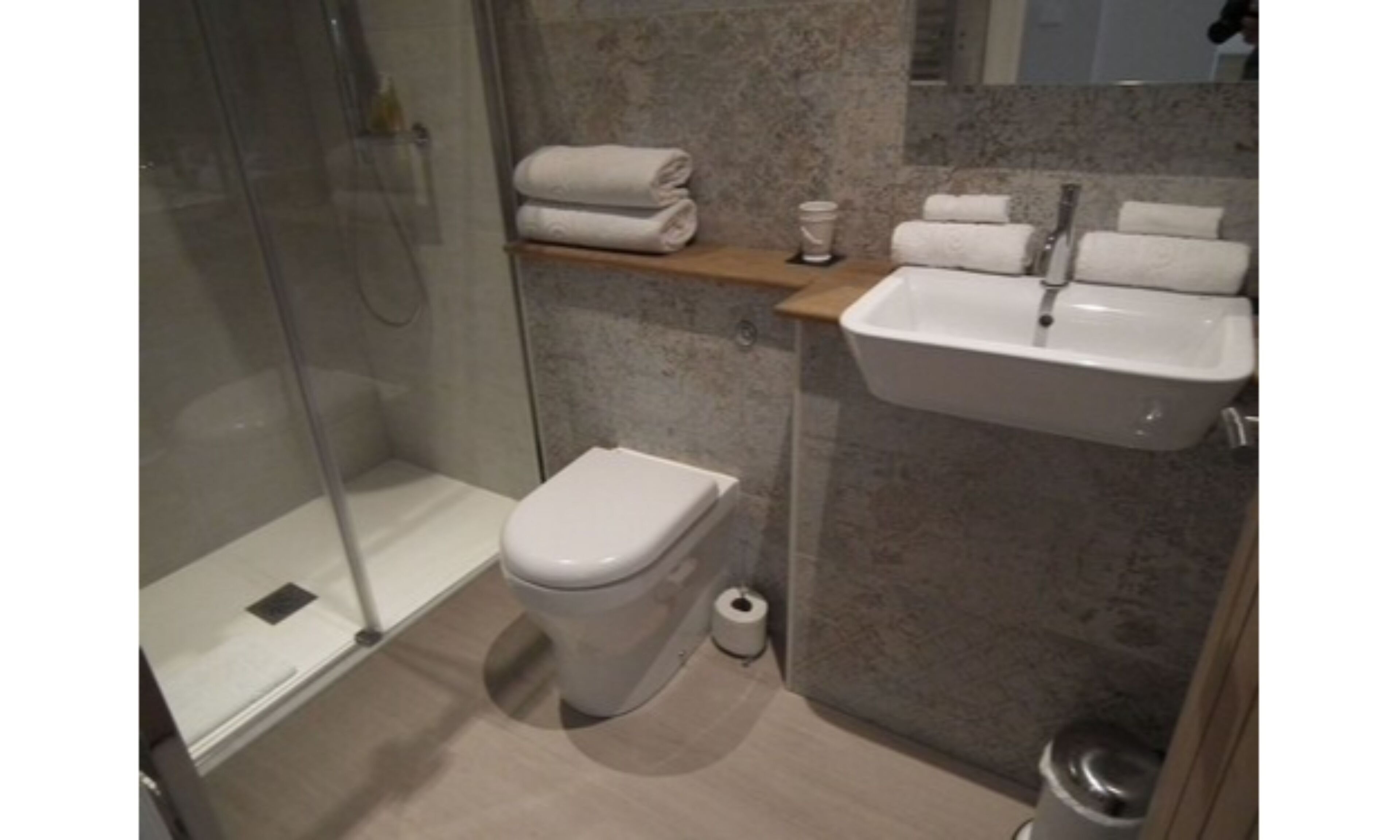 Photo - The Kingsley at Eversley