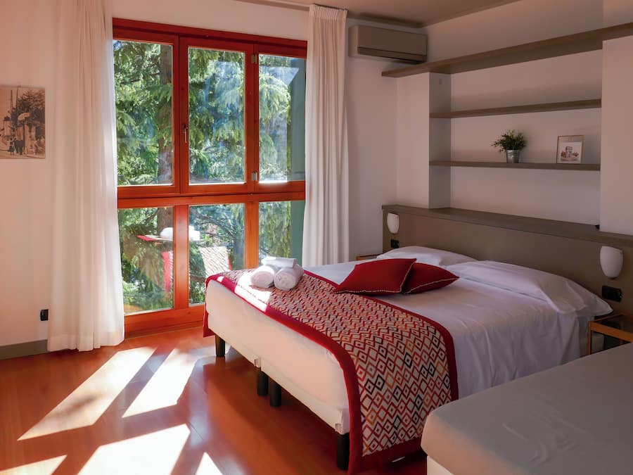 Classic Studio | Premium bedding, Select Comfort beds, desk, soundproofing