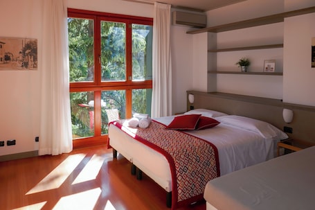 Monolocale Classic | Biancheria da letto di alta qualità, materassi Select Comfort. Cernobbio Residence