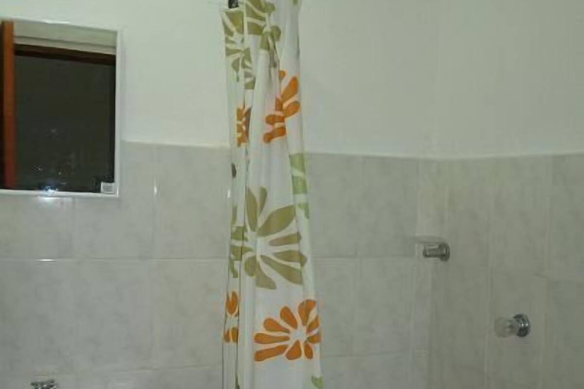 Shower, rainfall showerhead, free toiletries, hair dryer (on request)