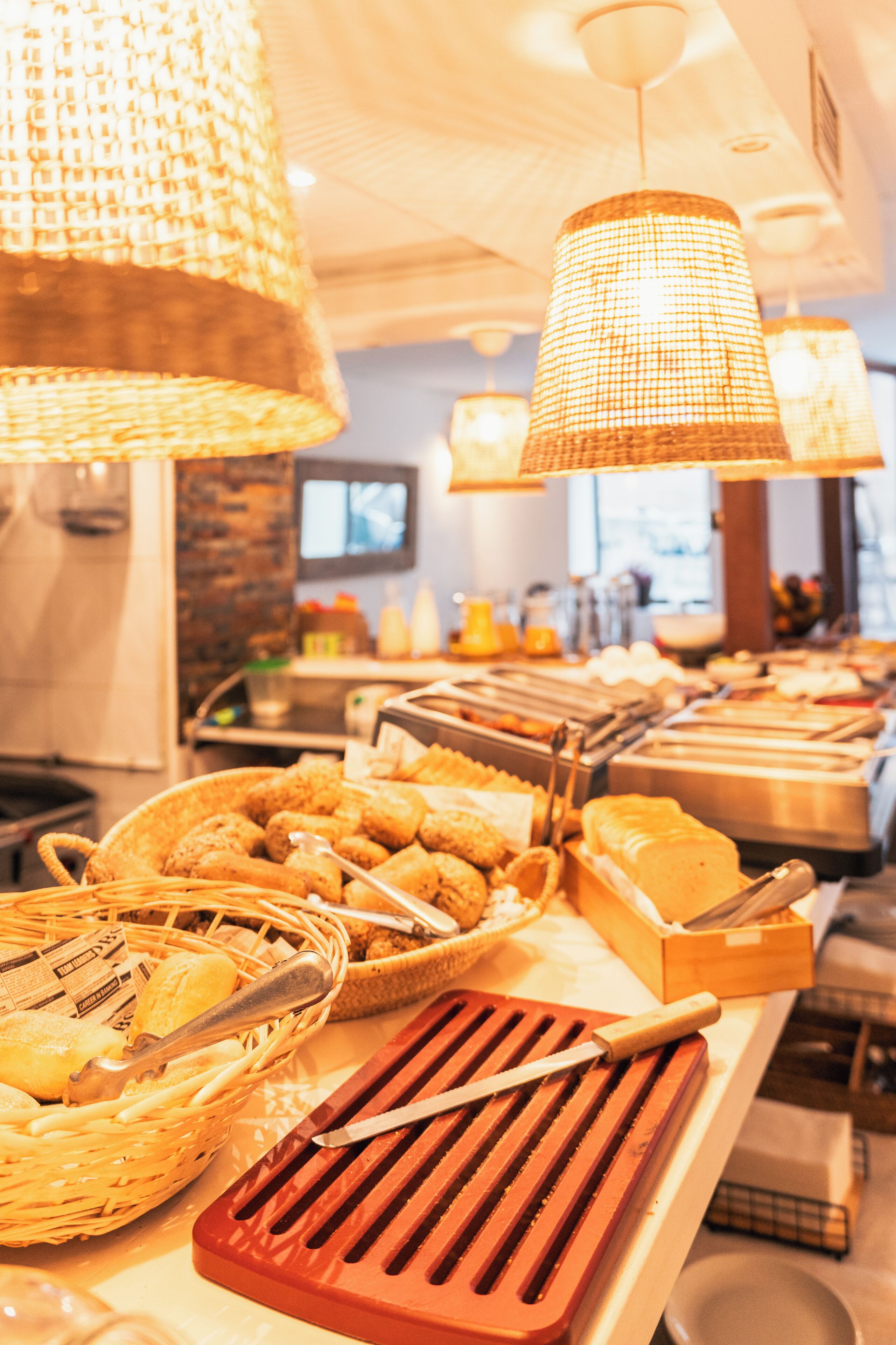 每日供应自助式早餐（每人 EUR 12.50）