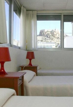 In-room safe, desk, laptop workspace, iron/ironing board - Hotel Cervantes (Alicante)