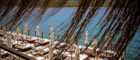 Private beach, snorkelling, beach bar, fishing