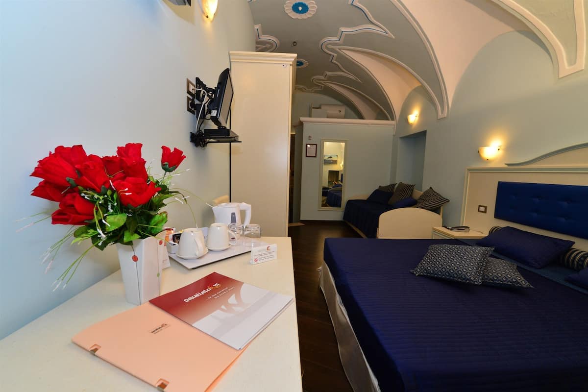 Junior Triple Room (Prestige)