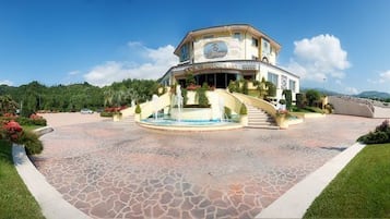 Ngoại thất